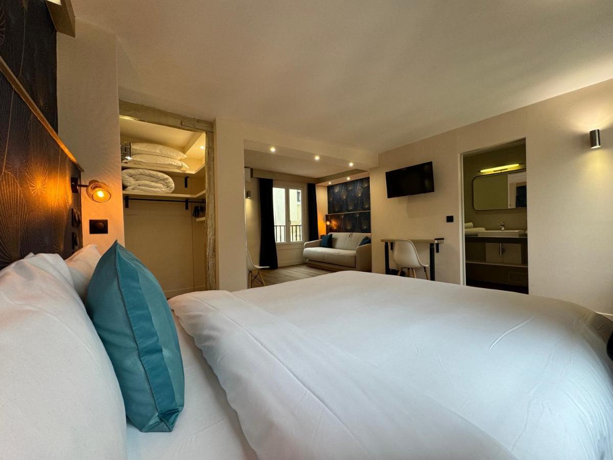 Prestige Room