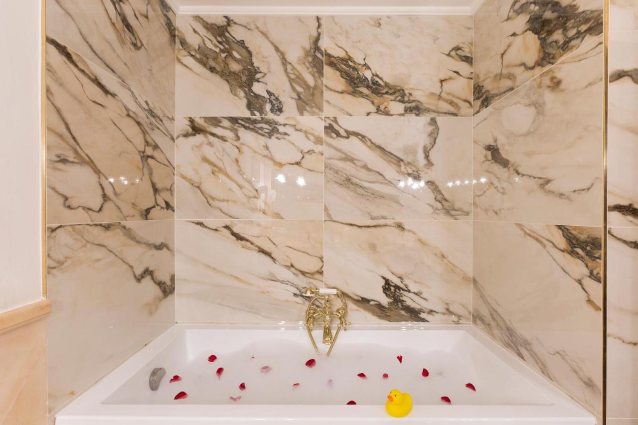 Junior Suite,1498585855:JPEG