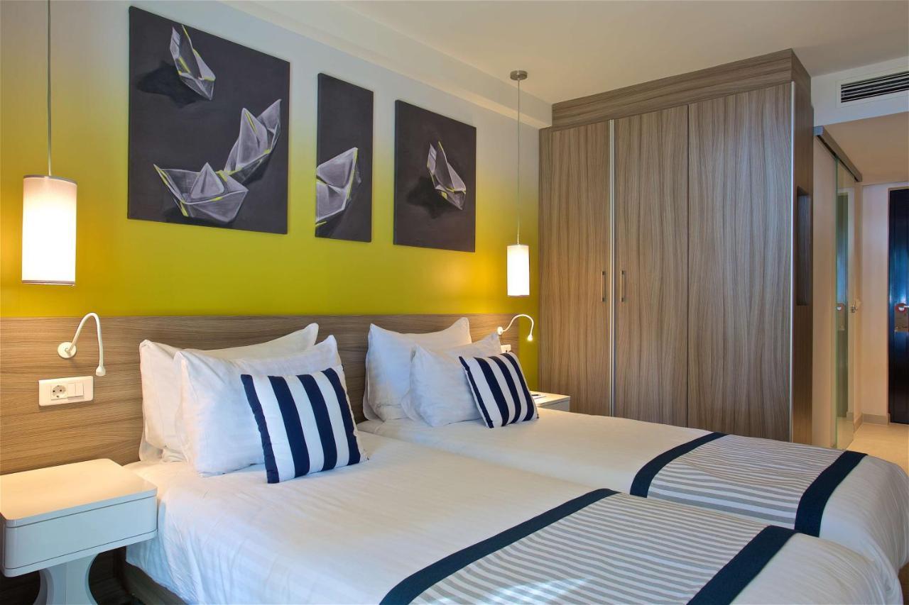 Superior Twin Room Balcony