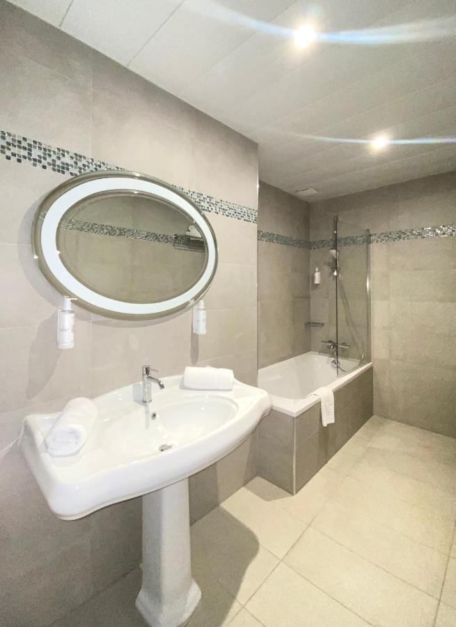 Superior Double or Twin Room Sea View