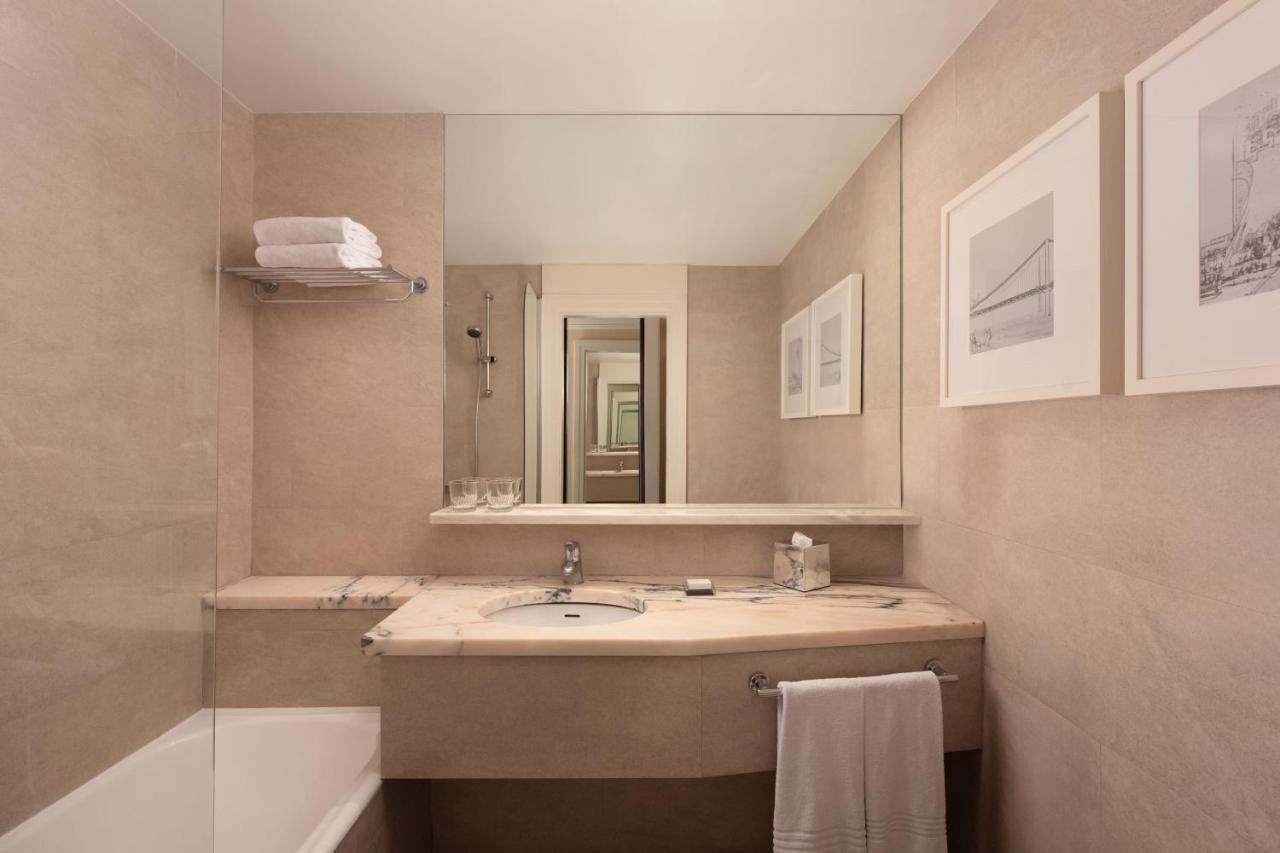 Pool View Twin Guest room 2 Twin or Single Beds Pool view