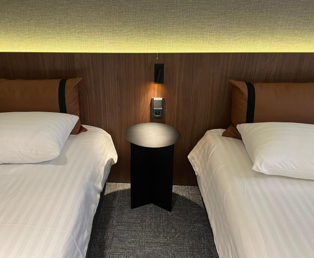 Large Triple Room,1500062257:JPEG