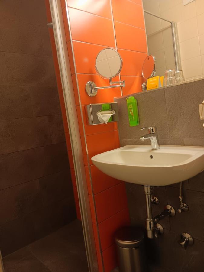 Triple Room,1523501302:JPEG