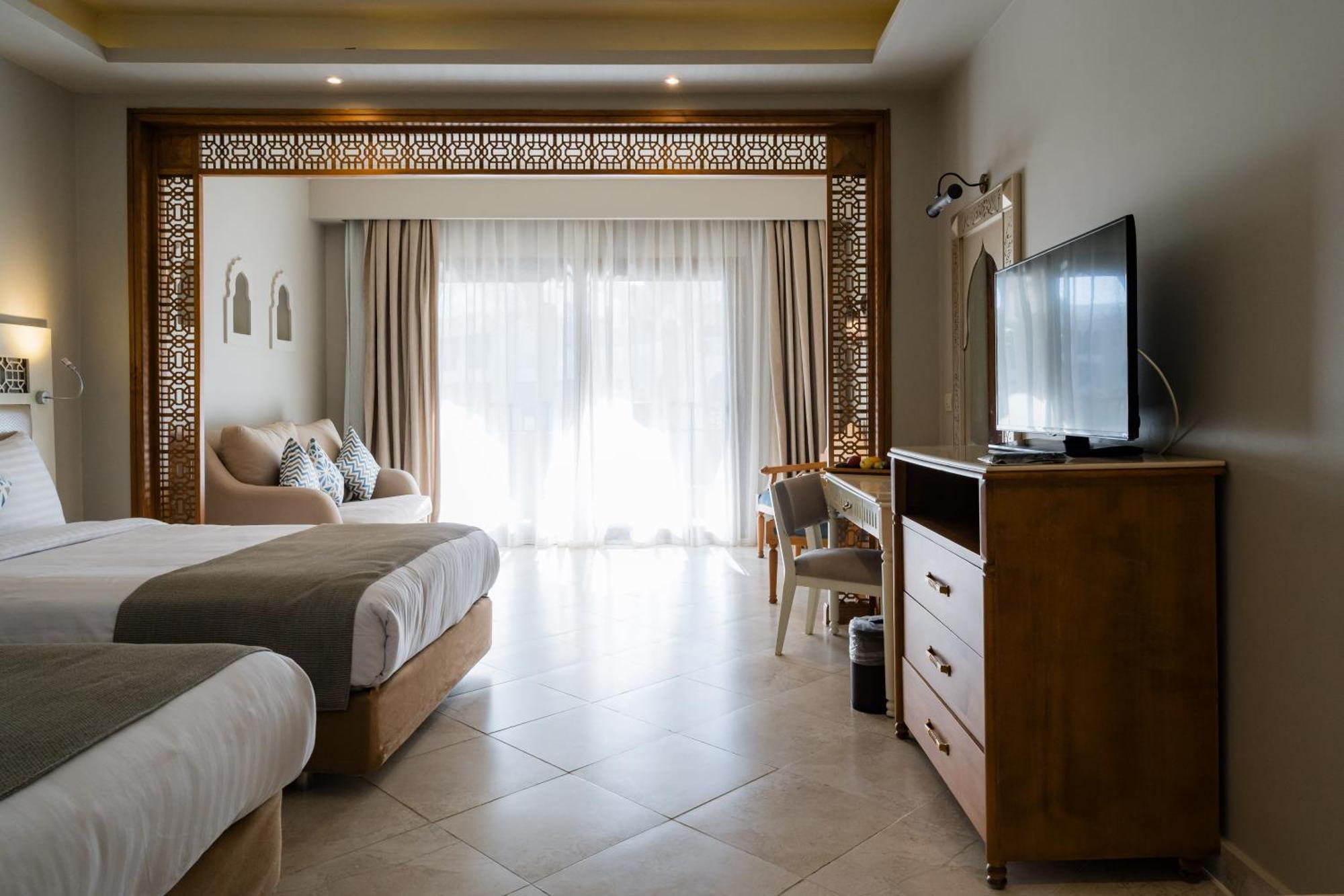 Deluxe Room Egyptians Residents Only