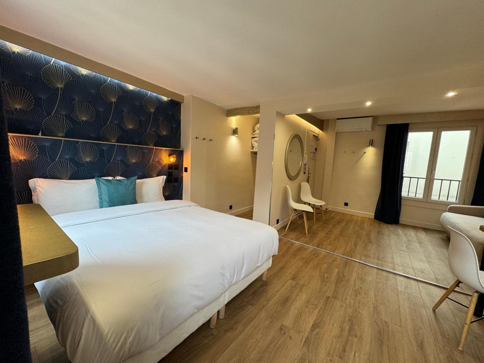Prestige Room