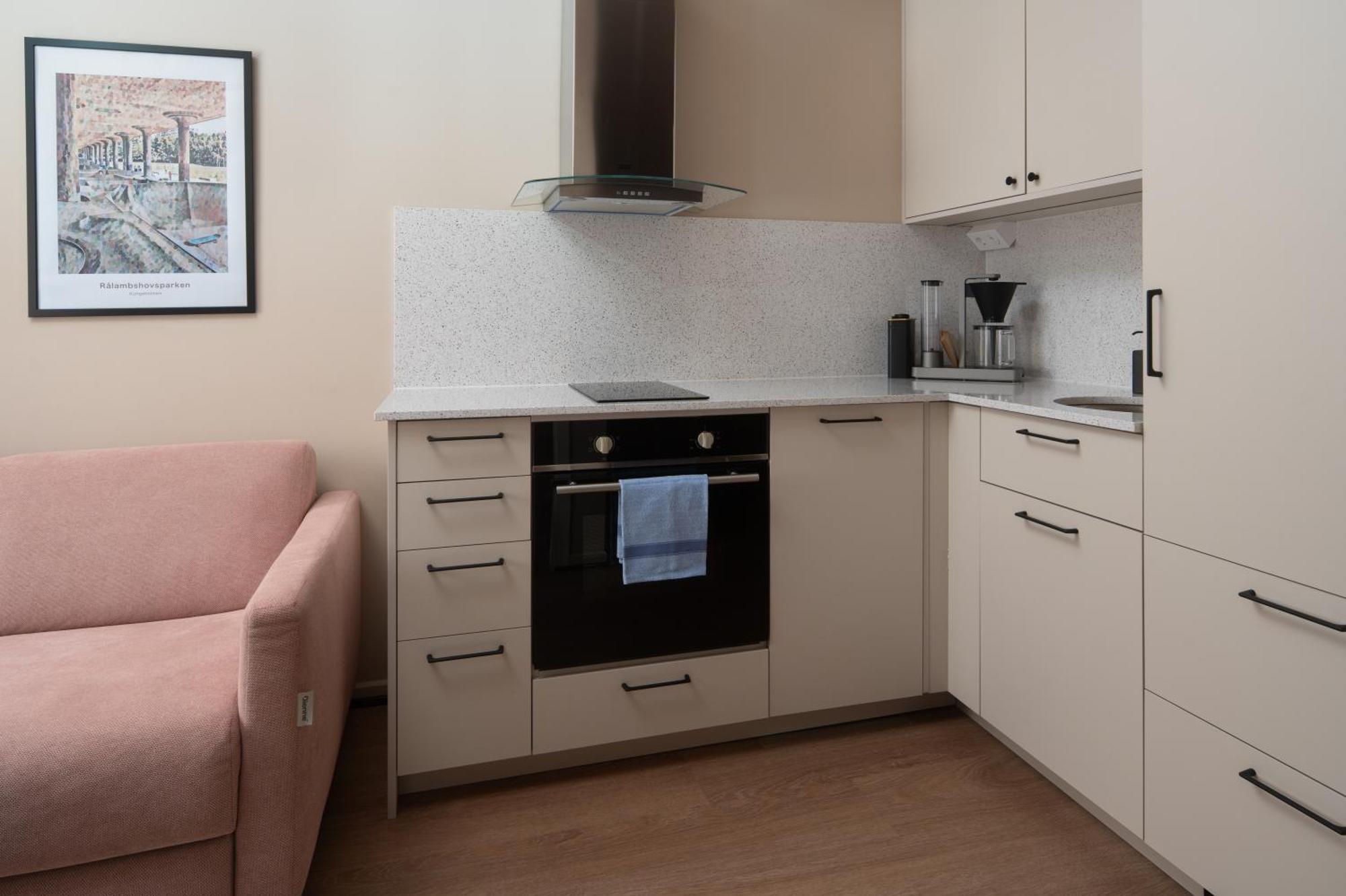 One-Bedroom Apartment