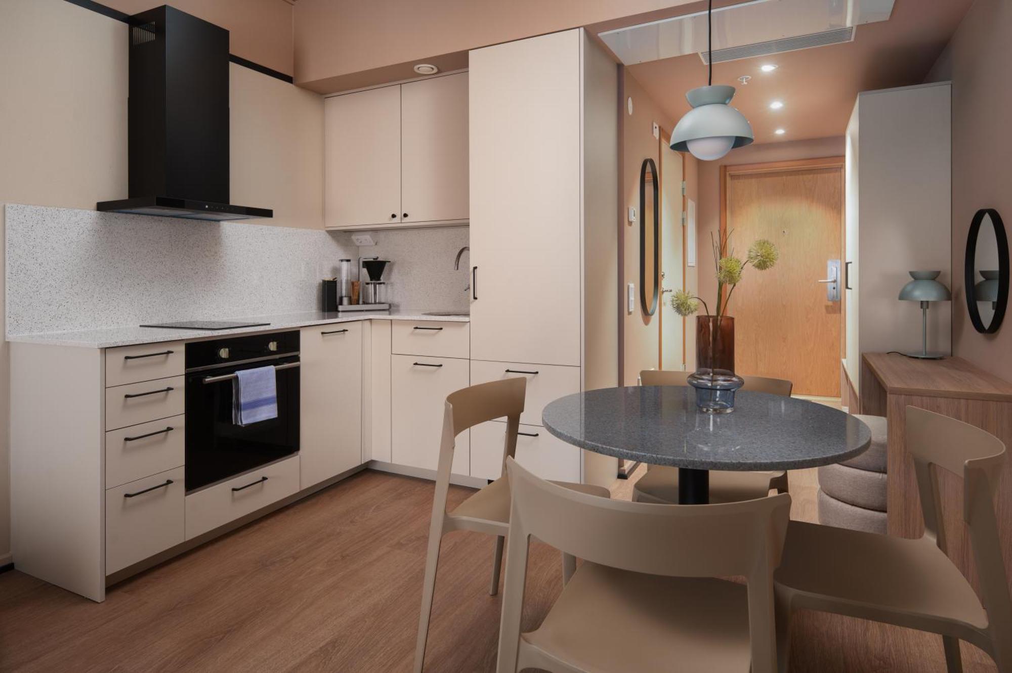 One-Bedroom Apartment