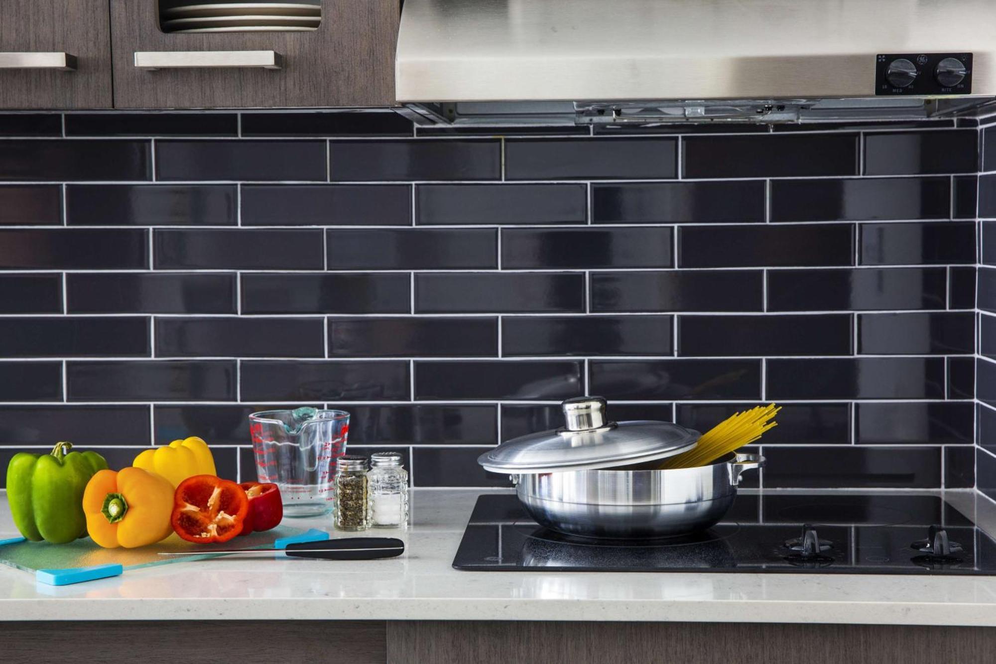 King Studio Suite Kitchen,1499237371:JPEG