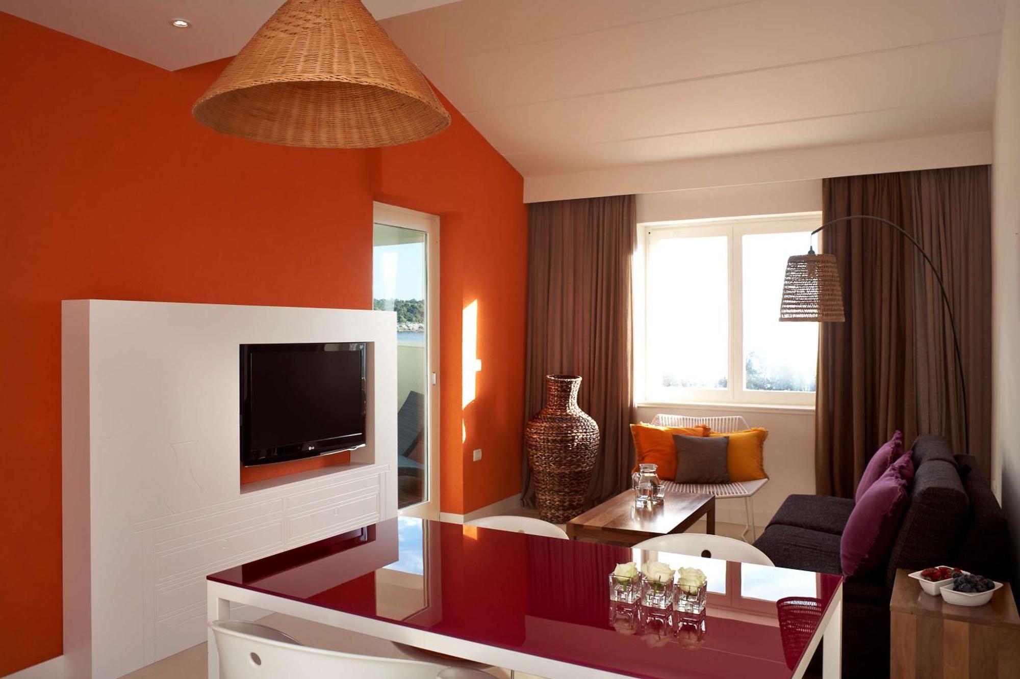 Premium One-Bedroom Apartment Sea Side
