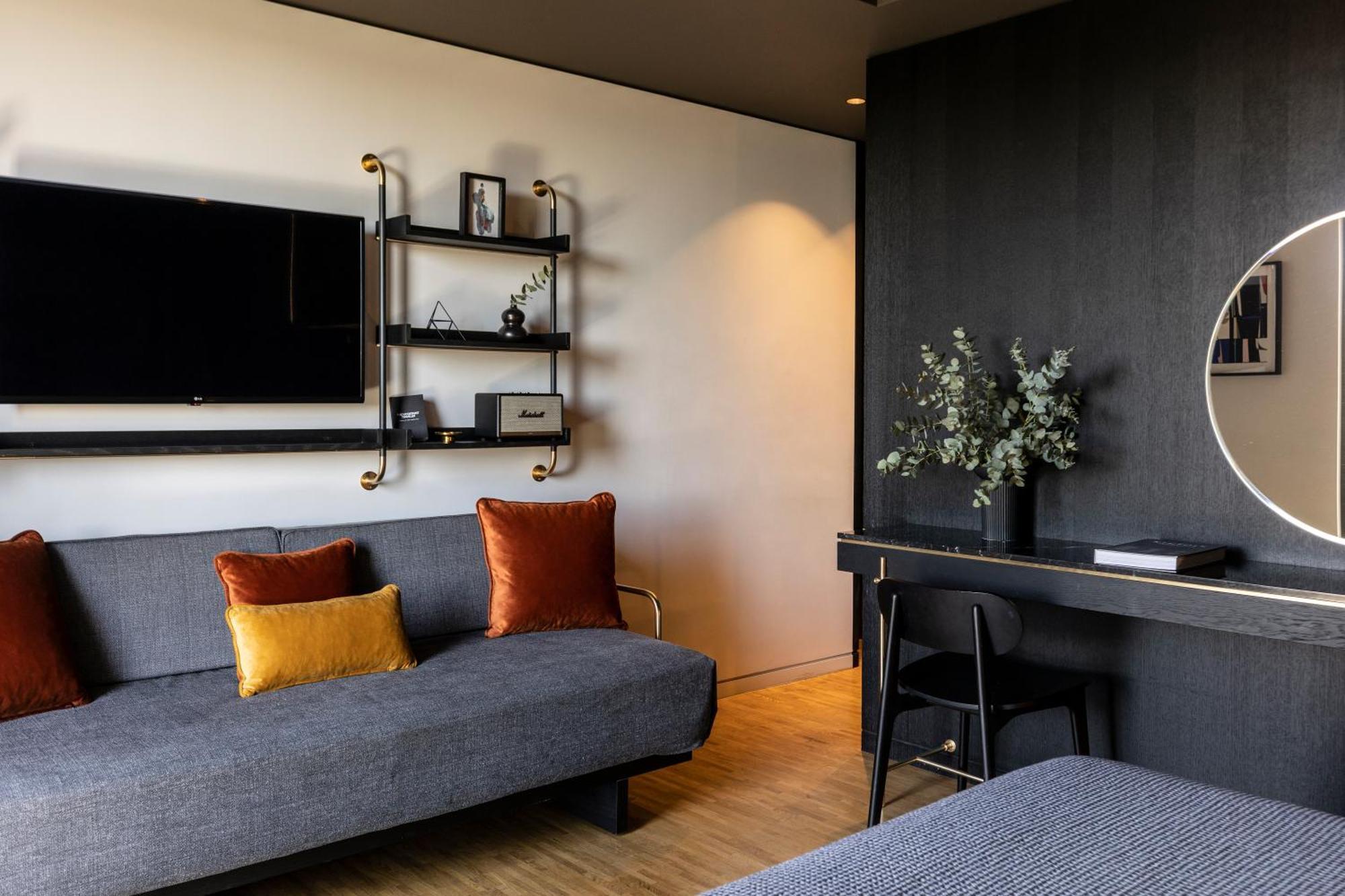Deluxe Triple Room Balcony