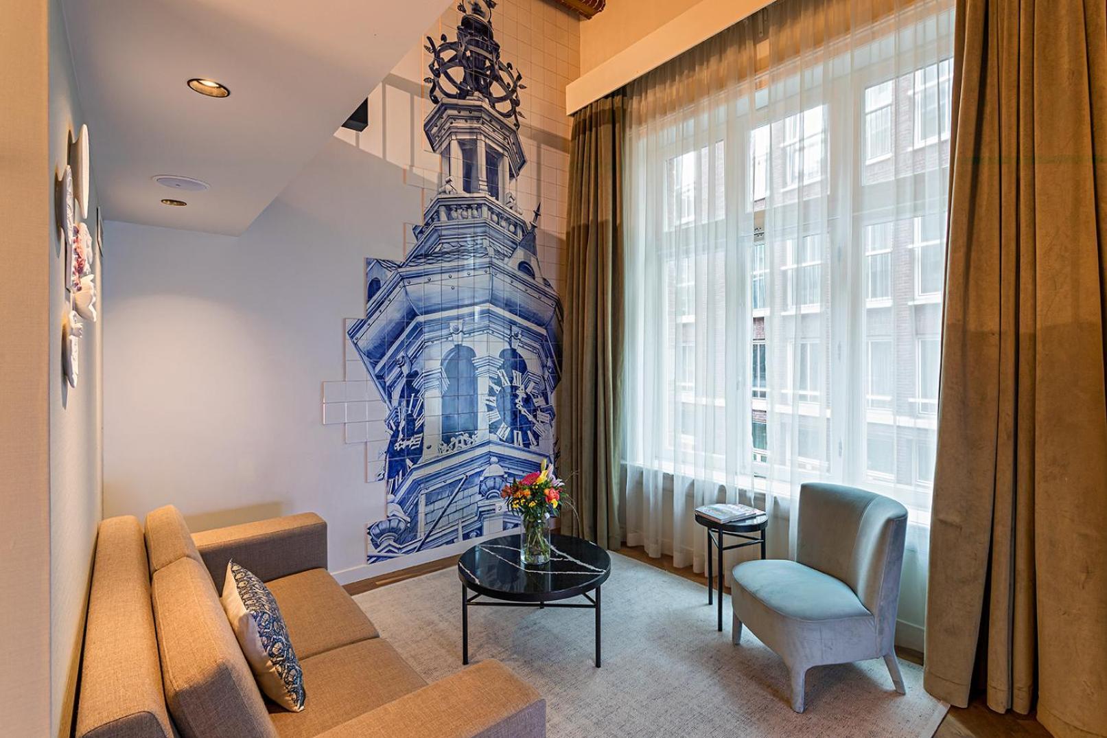 Mezzanine Suite