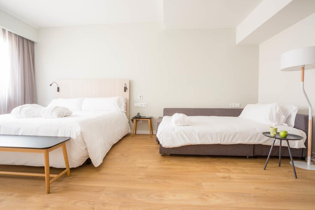 Deluxe Room,1207633459:JPEG