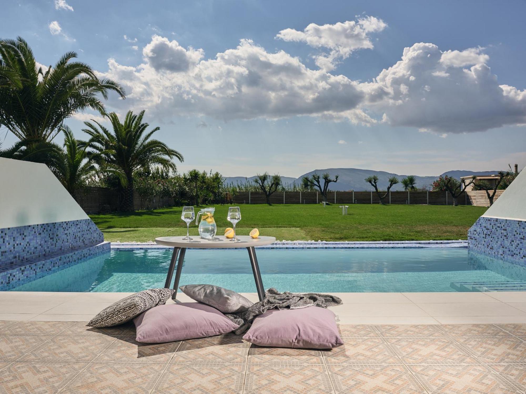 Master Suite with Private Pool,1571382041:JPEG