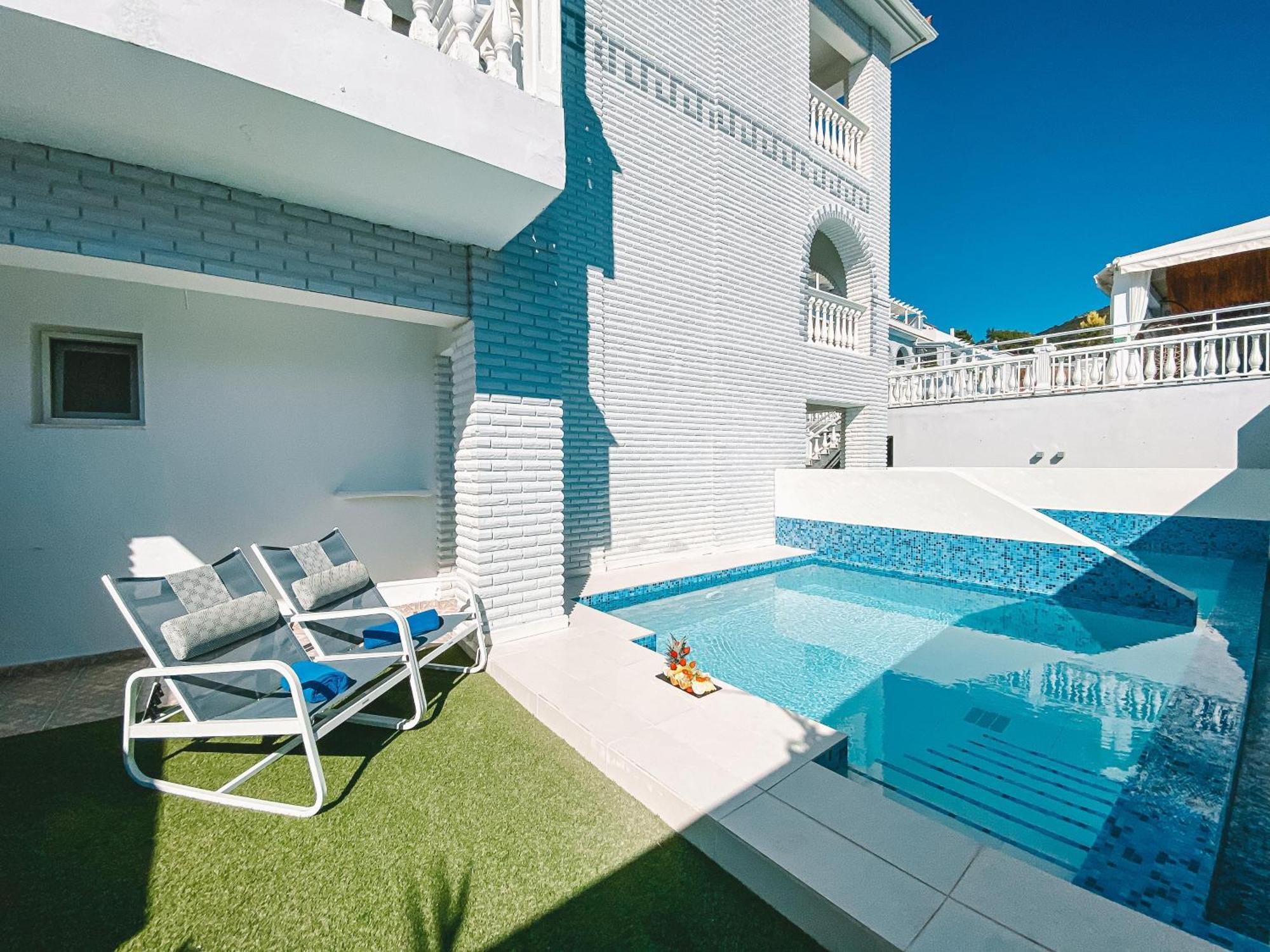 Deluxe Suite Private Pool,1509537778:JPEG