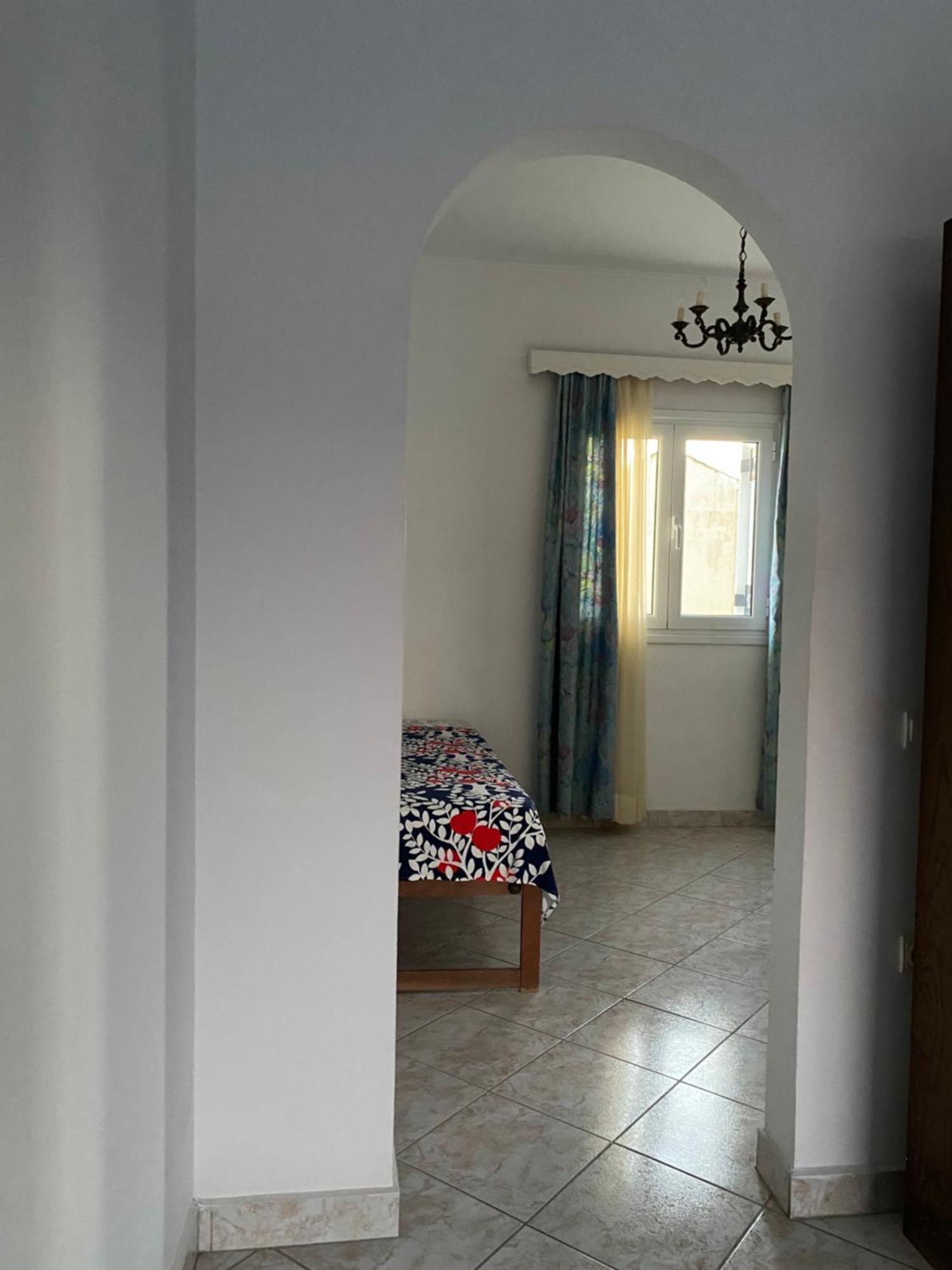 One-Bedroom Apartment,1514253655:JPEG