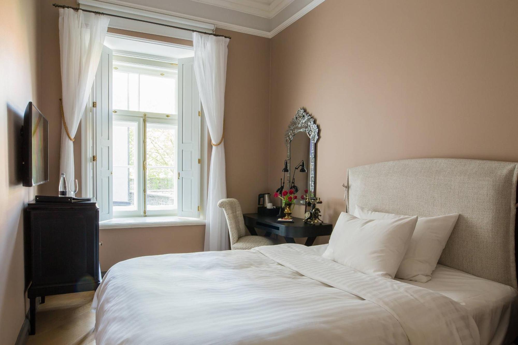 Cozy Comfort Guest room 1 Double Courtyard view