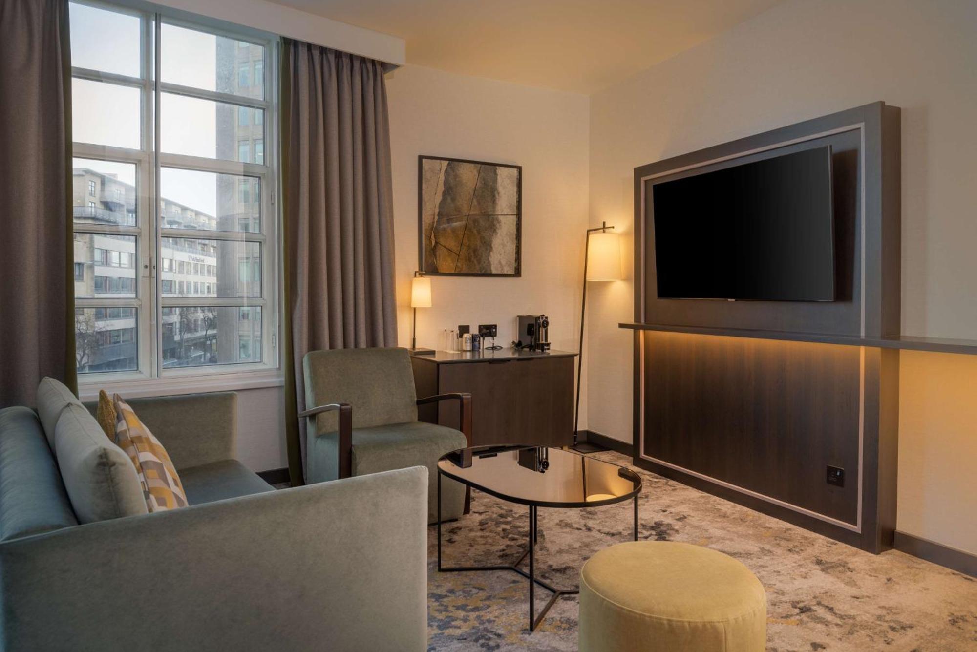 King Junior Suite