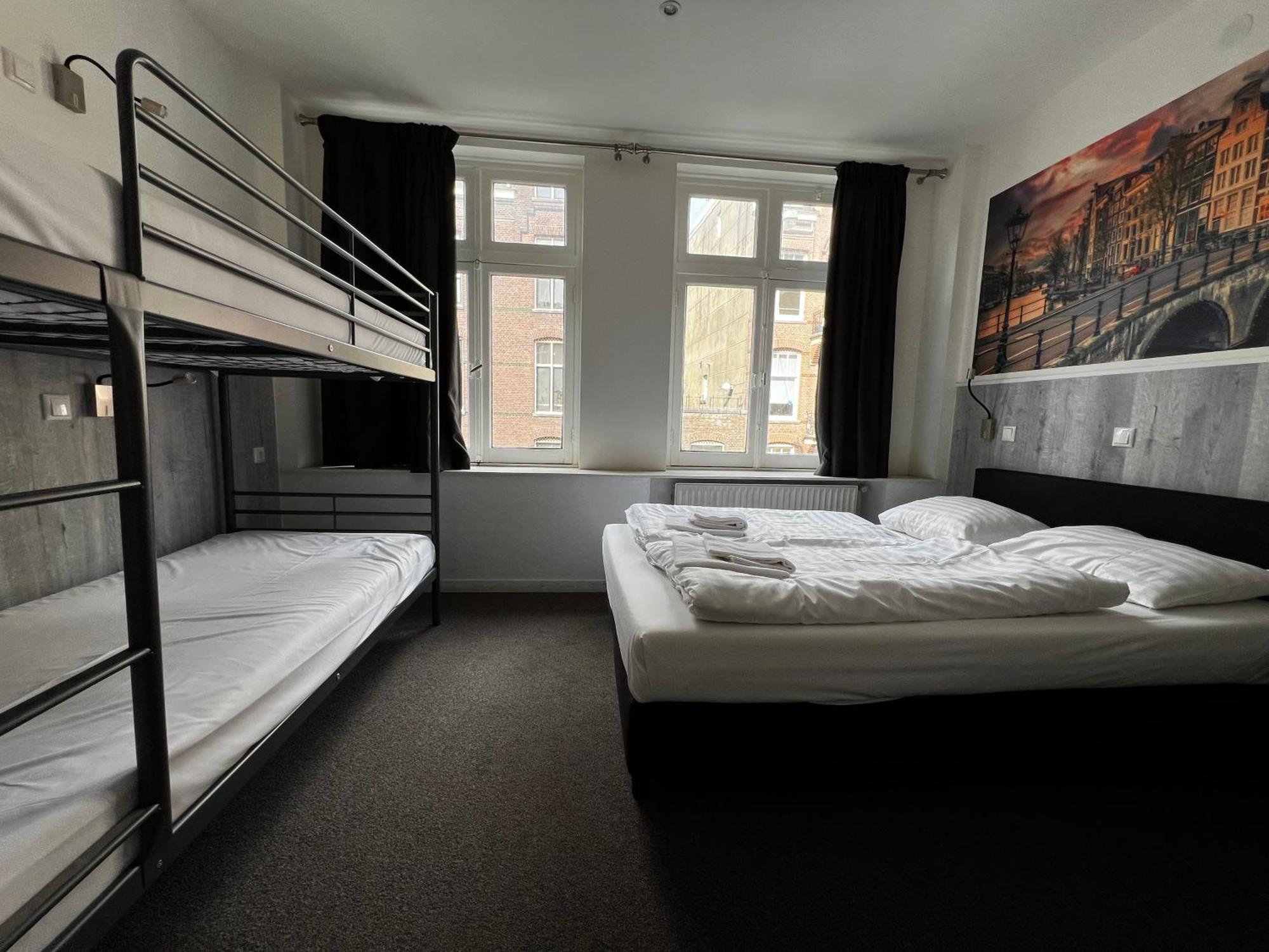Classic Quadruple Room