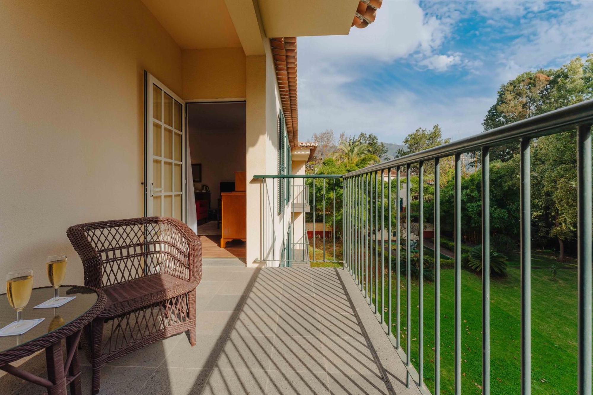 Deluxe Double or Twin Room Balcony Garden View