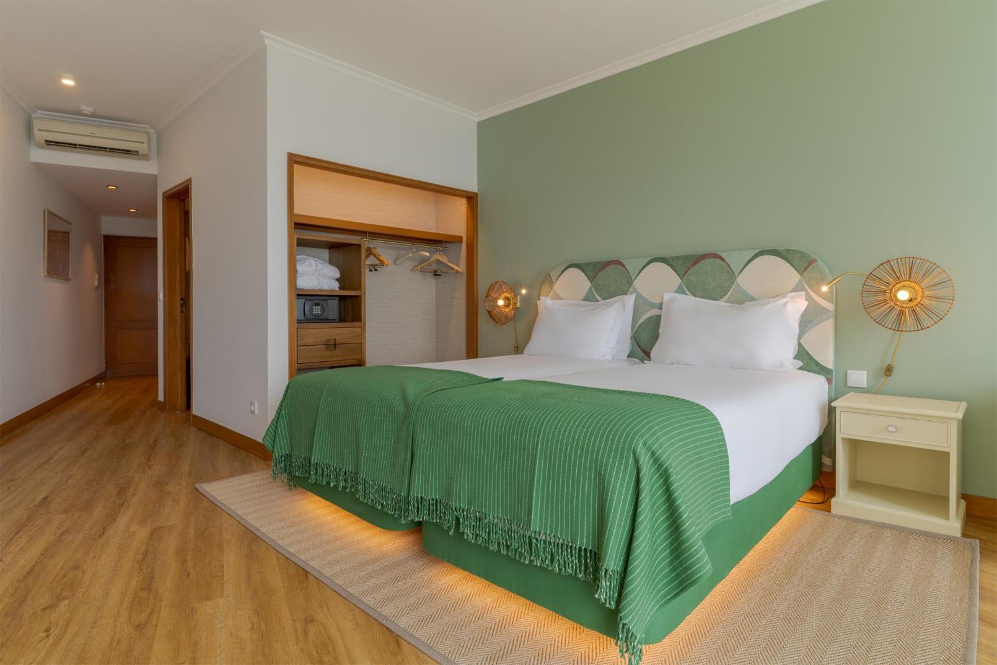 Superior Triple Room Sea View