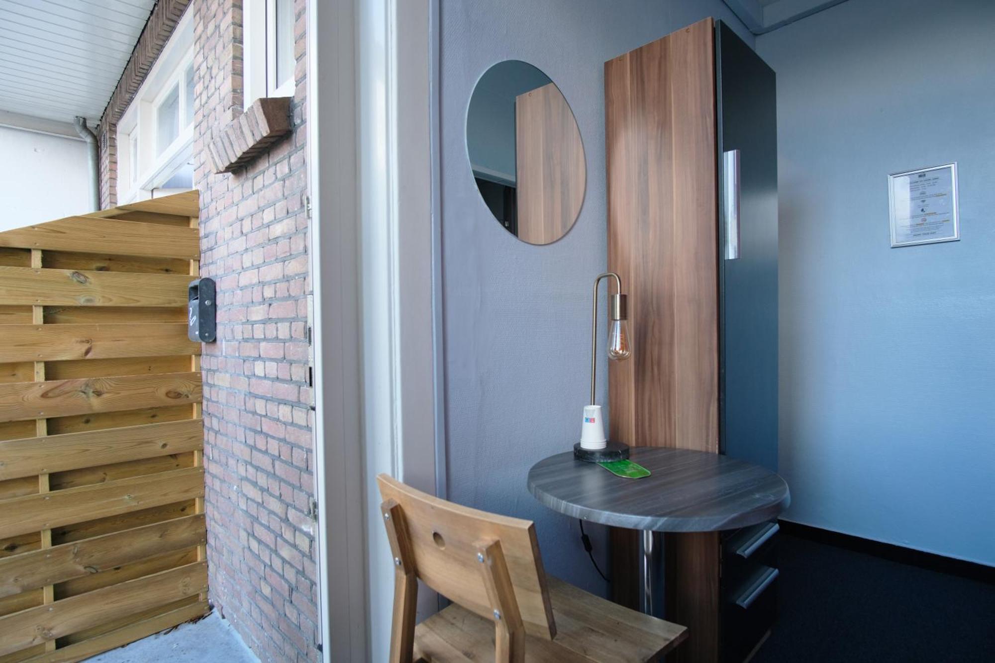 Single Room Balcony