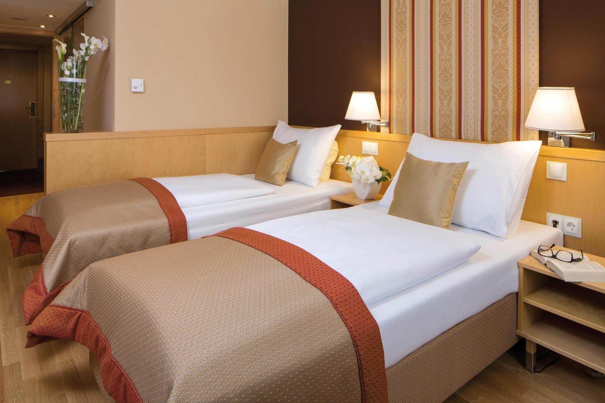 Classic Twin Room extra bed