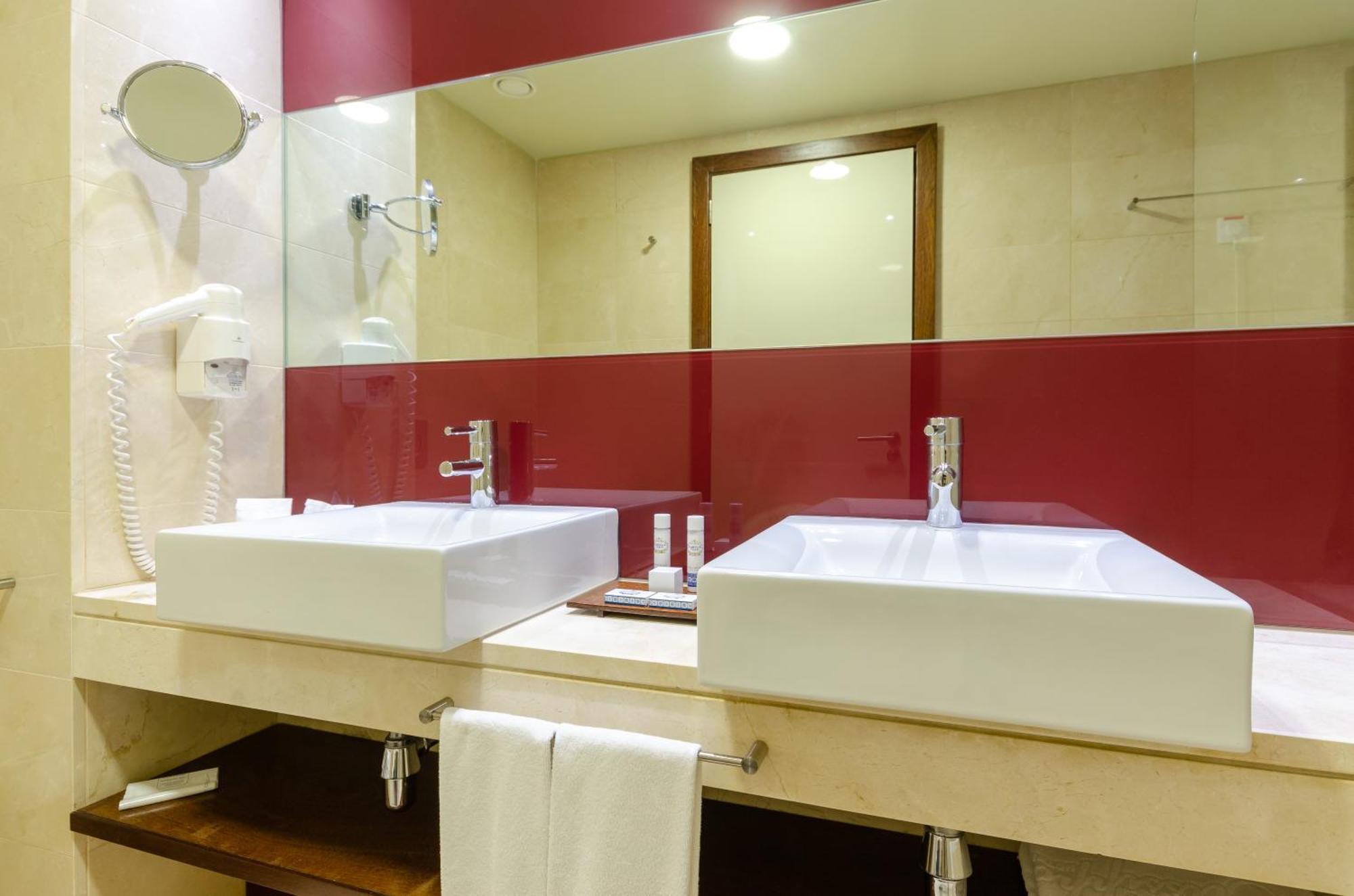 Double or Twin Room Extra Bed