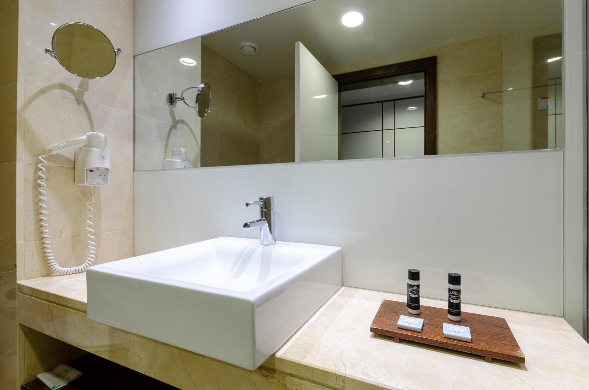 Double or Twin Room Extra Bed