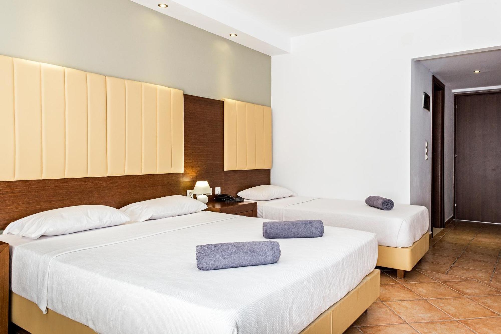 Triple Room with Land View,1522948519:JPEG