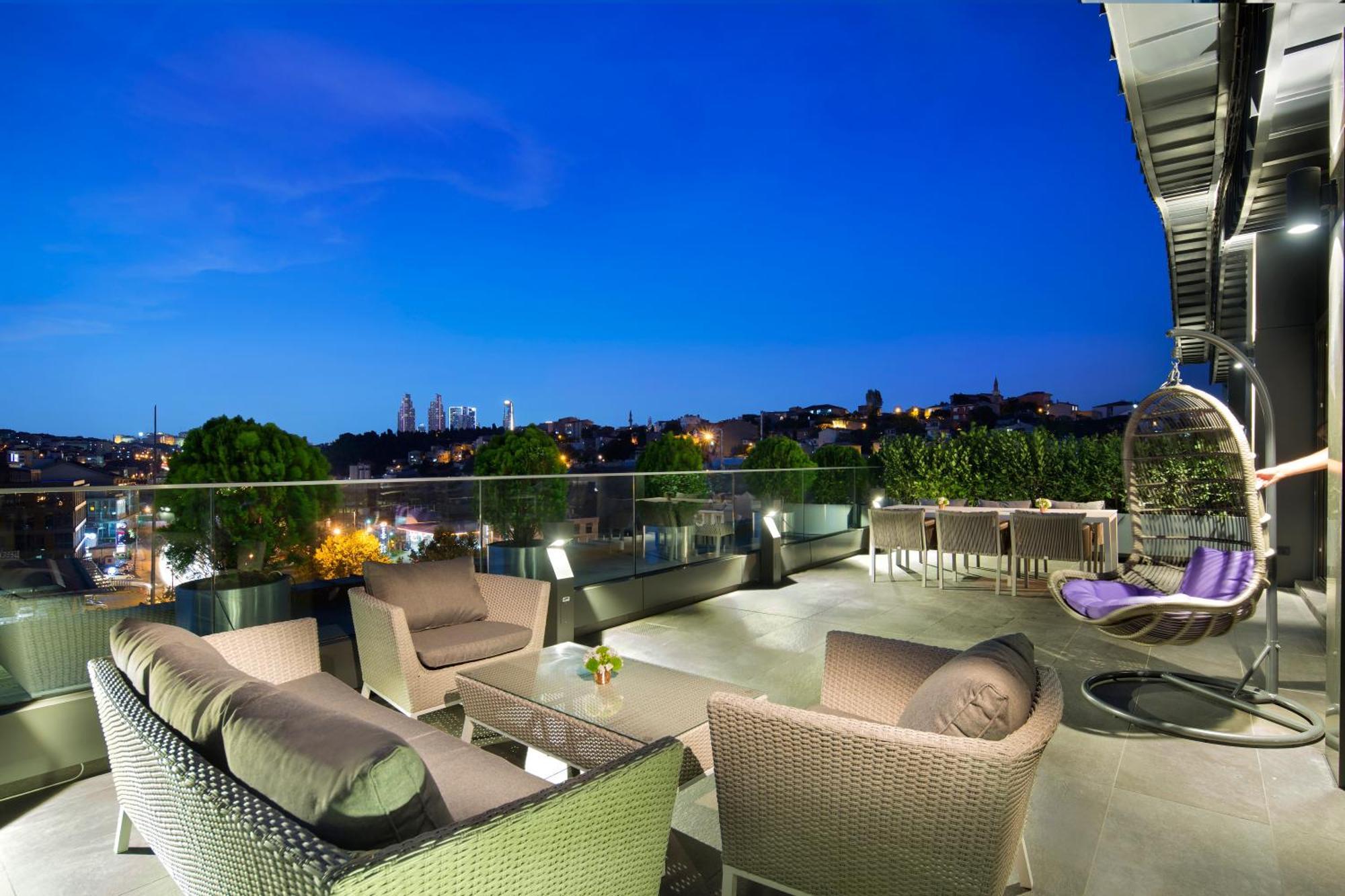 One-Bedroom King Suite with Terrace,1522278478:JPEG