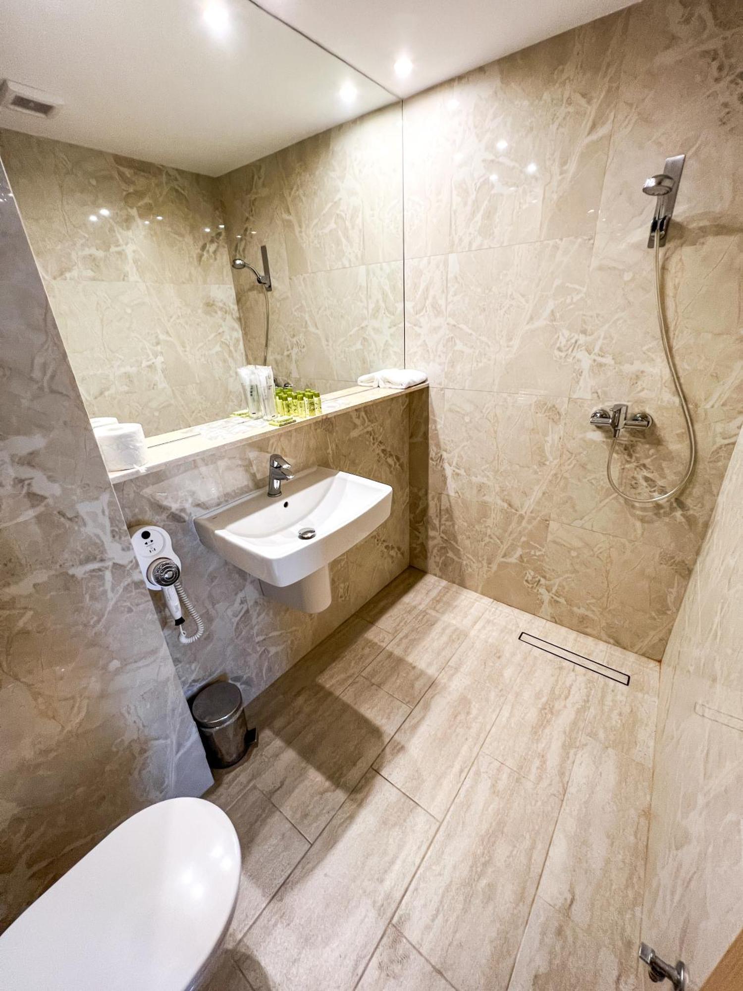 Budget Triple Room