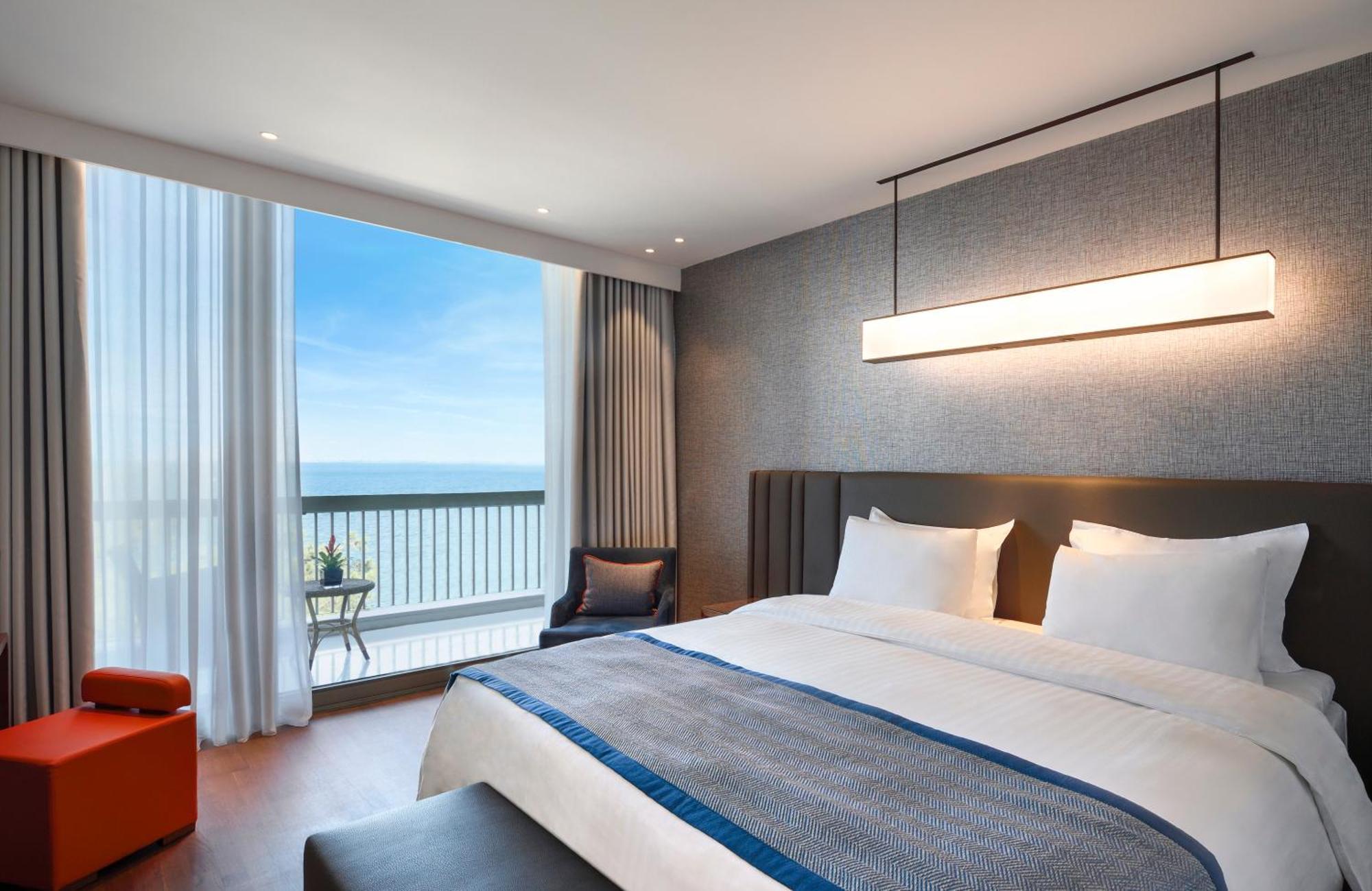 Deluxe Suite Sea View