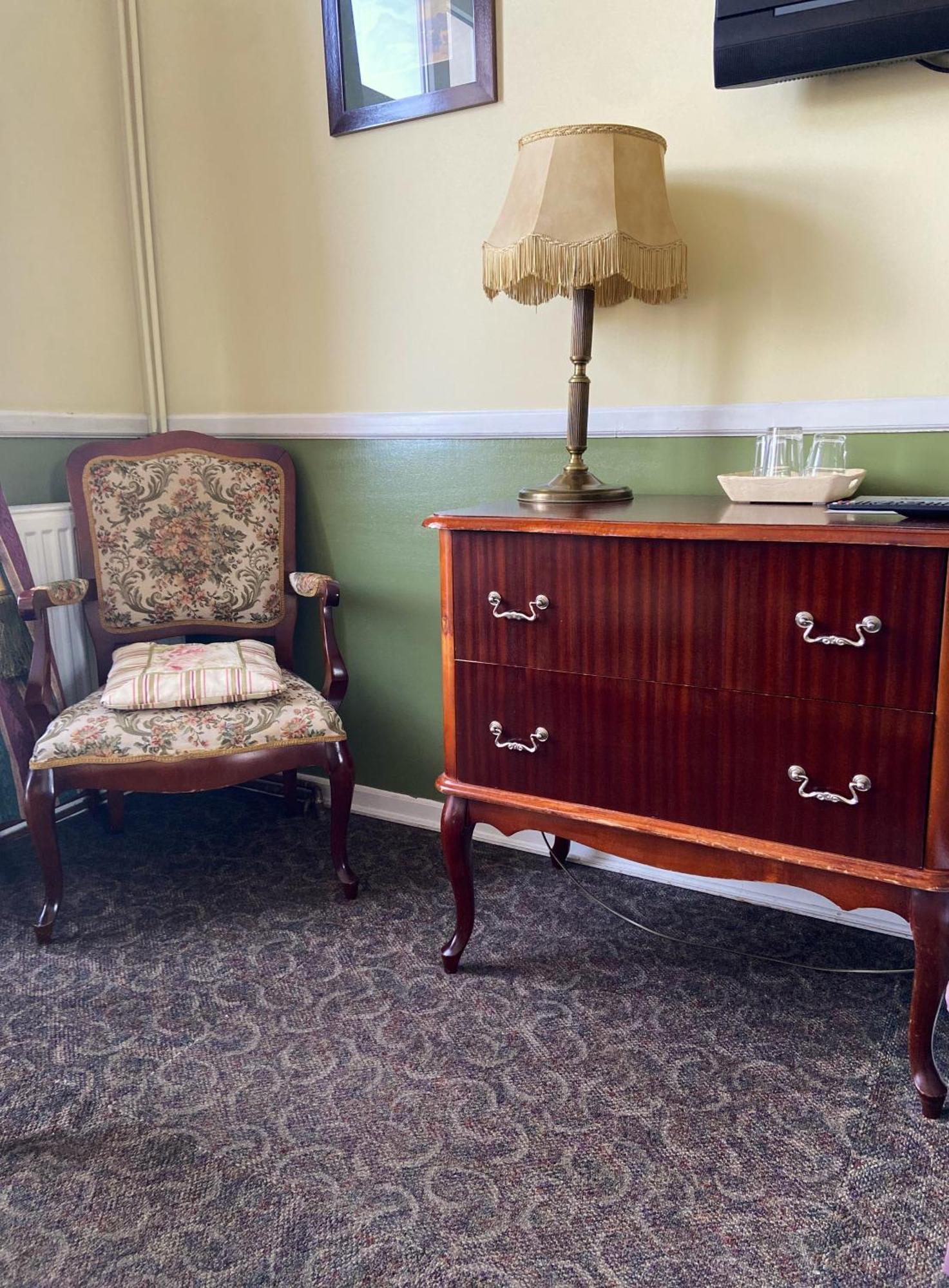 Triple Room,1529784442:JPEG