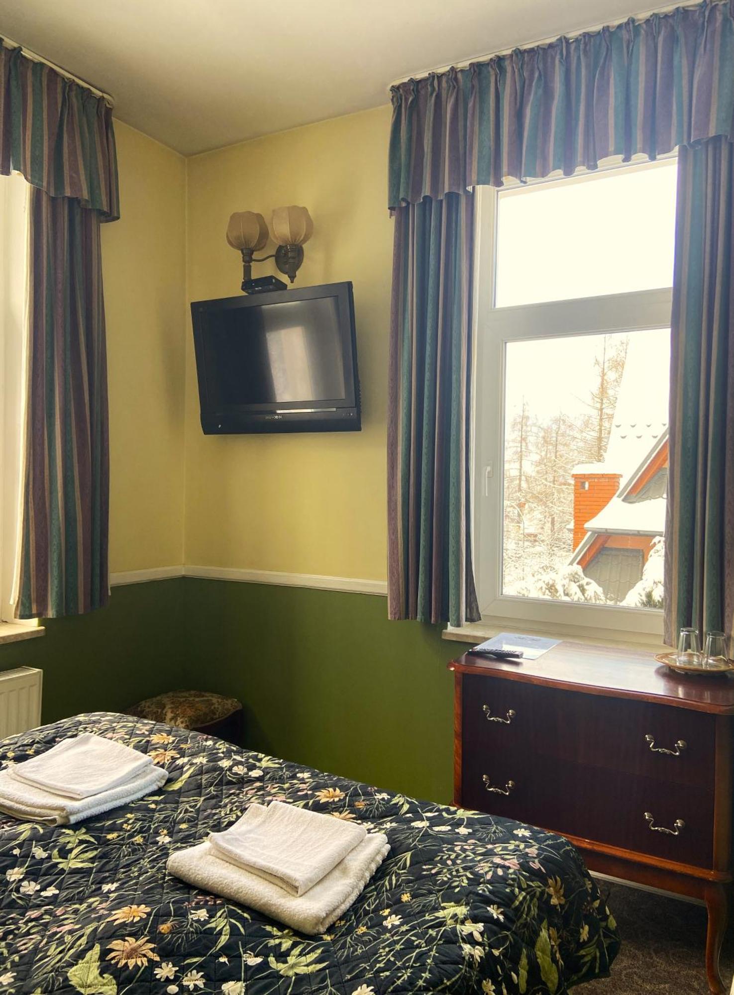 Small Economy Double Room,1529784634:JPEG