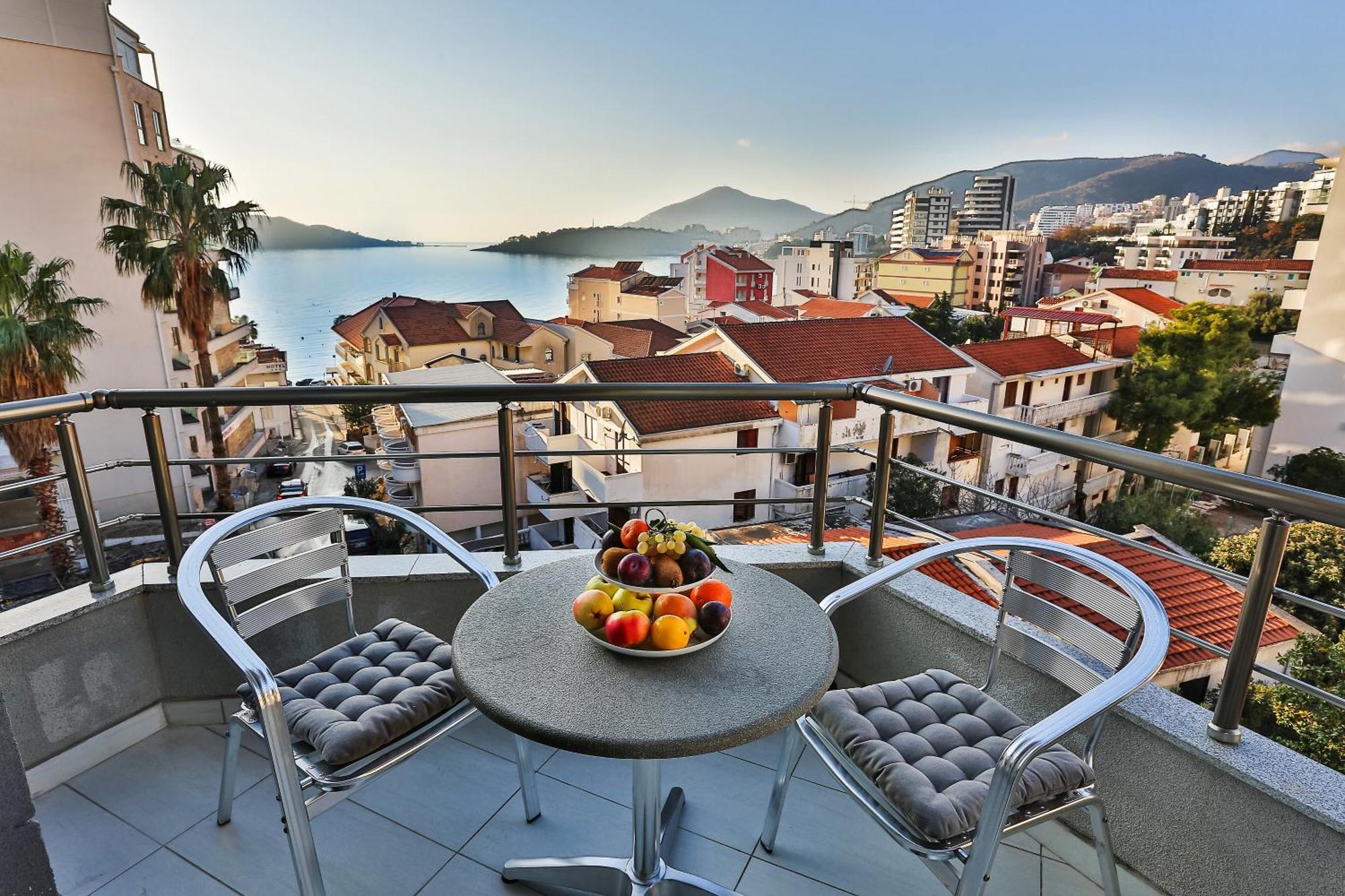 Studio Apartment Sea View