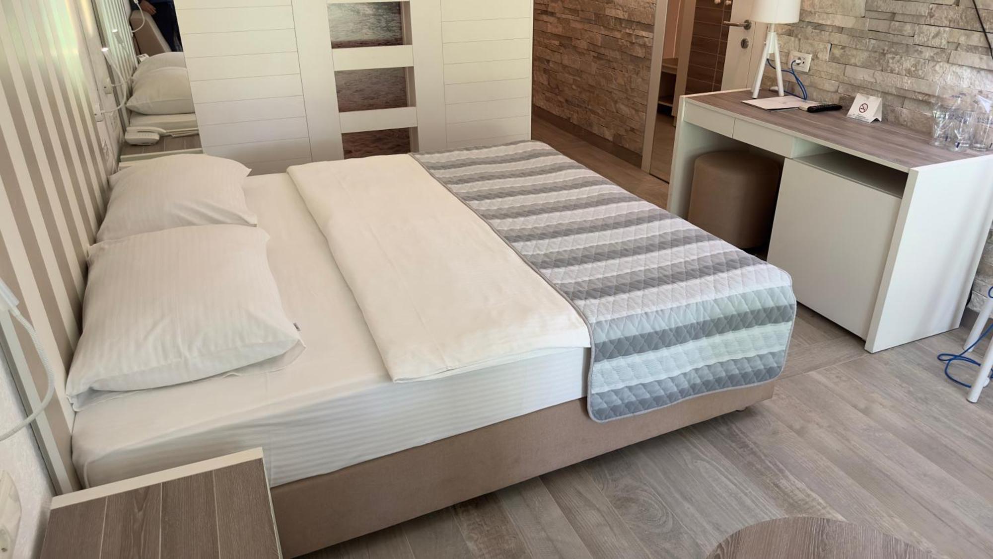 Double or Twin Room Extra Bed