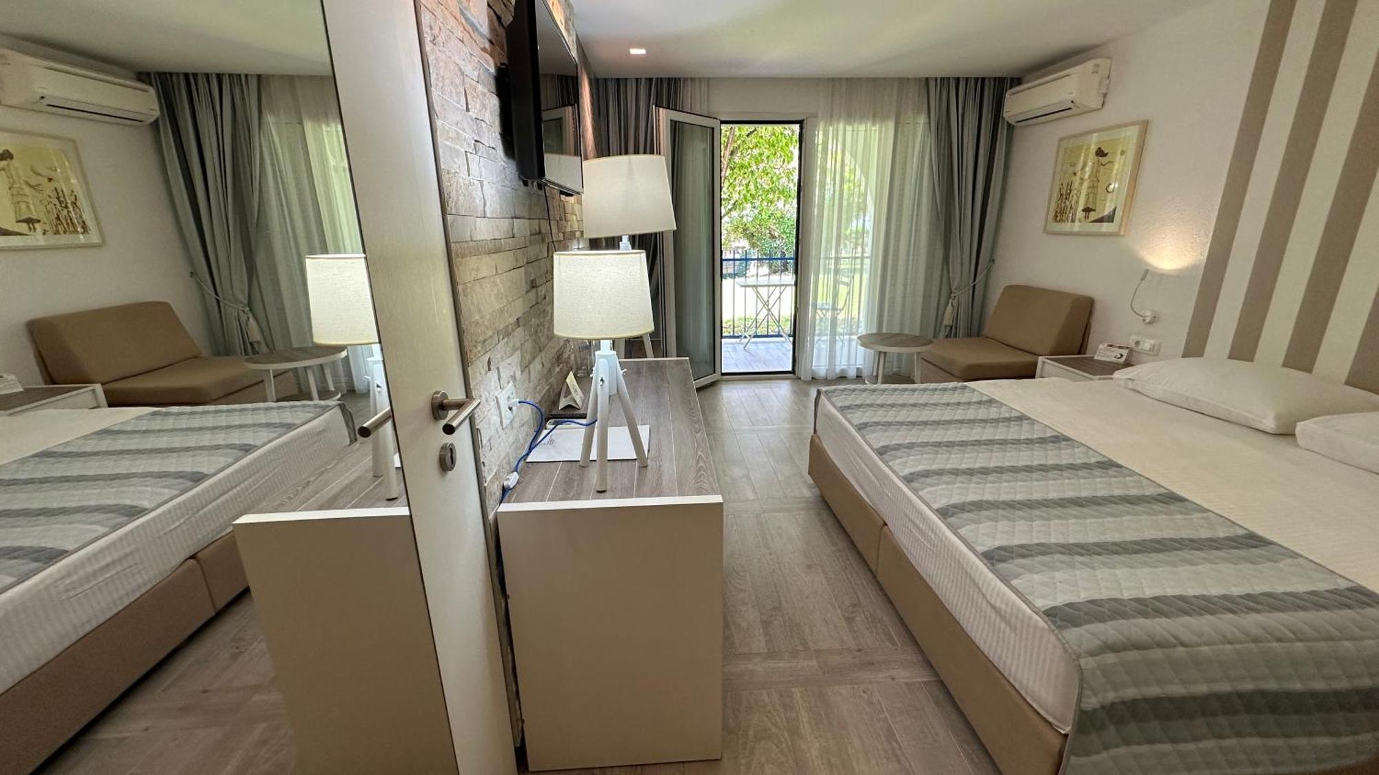 Double or Twin Room Extra Bed