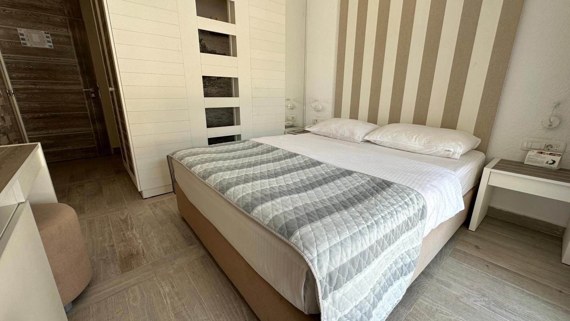 Double or Twin Room Balcony