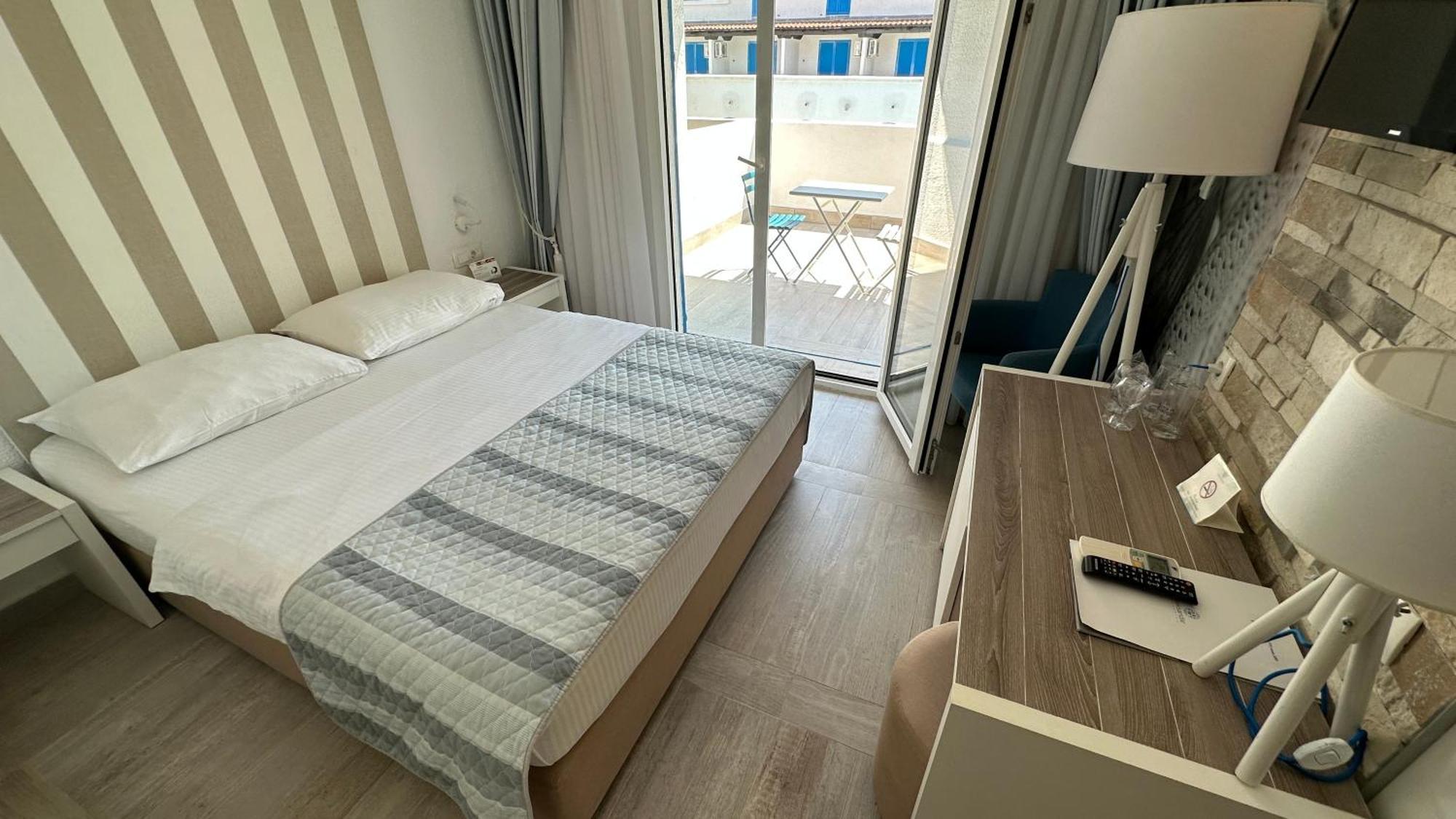 Double or Twin Room Balcony