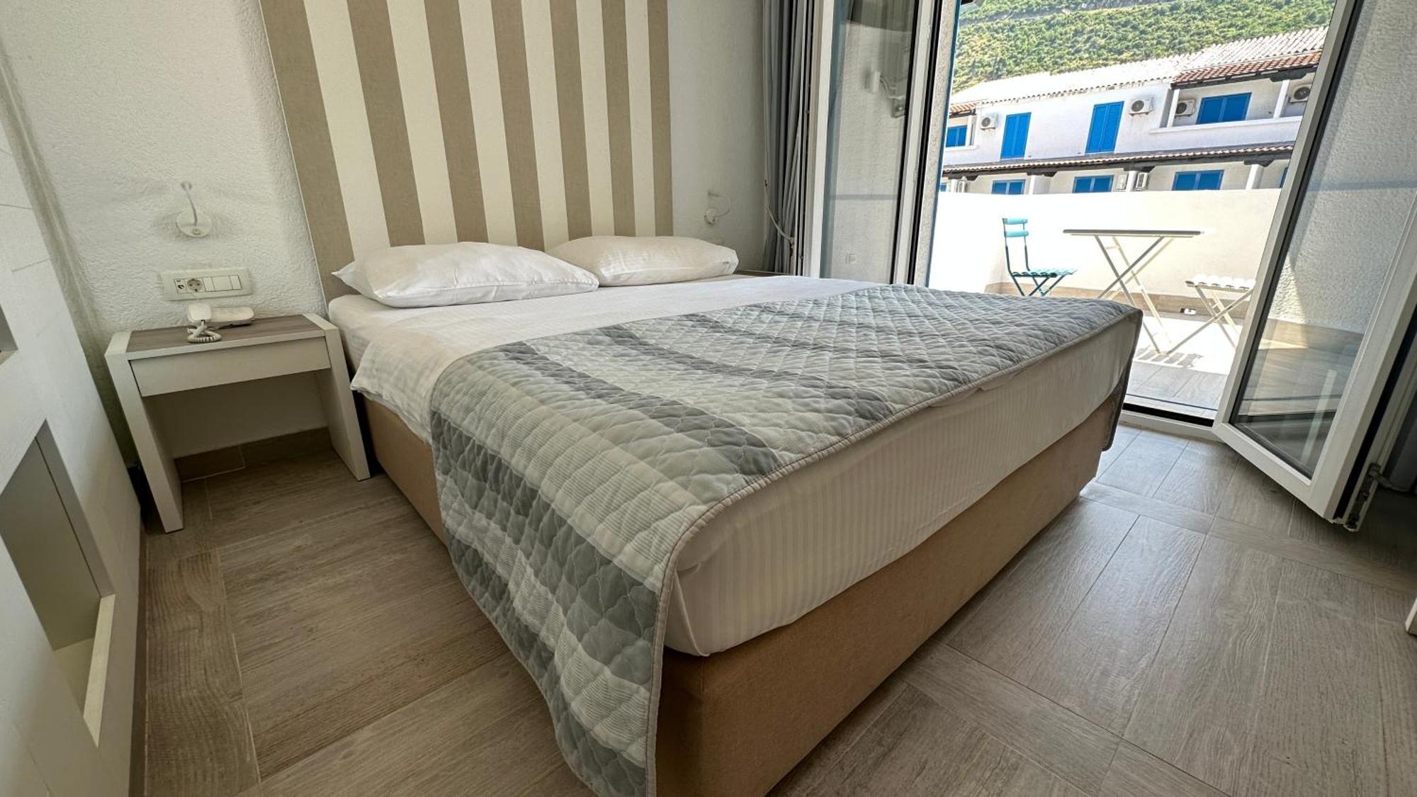 Double or Twin Room Balcony