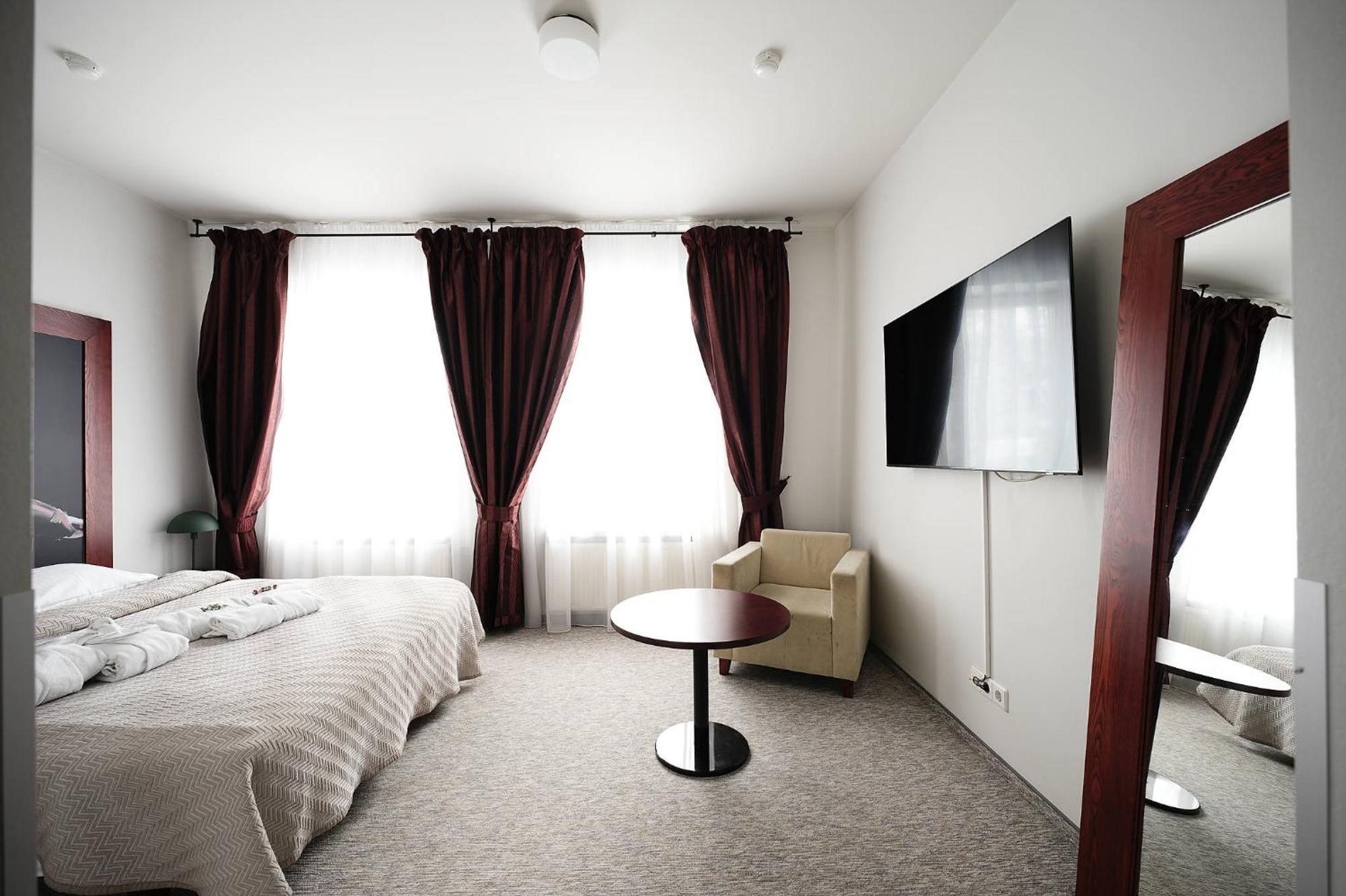 Standard Family Room