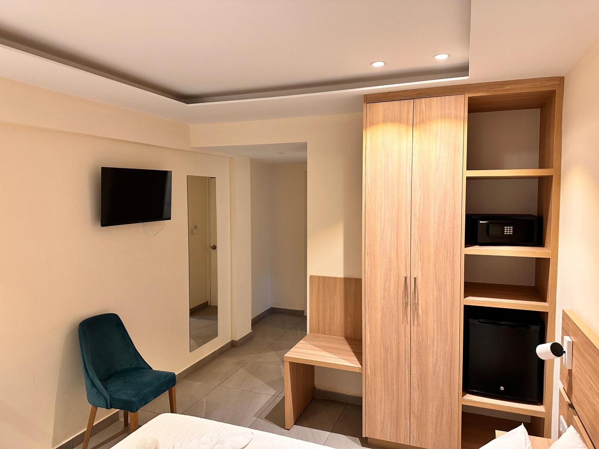 Deluxe Double or Twin Room