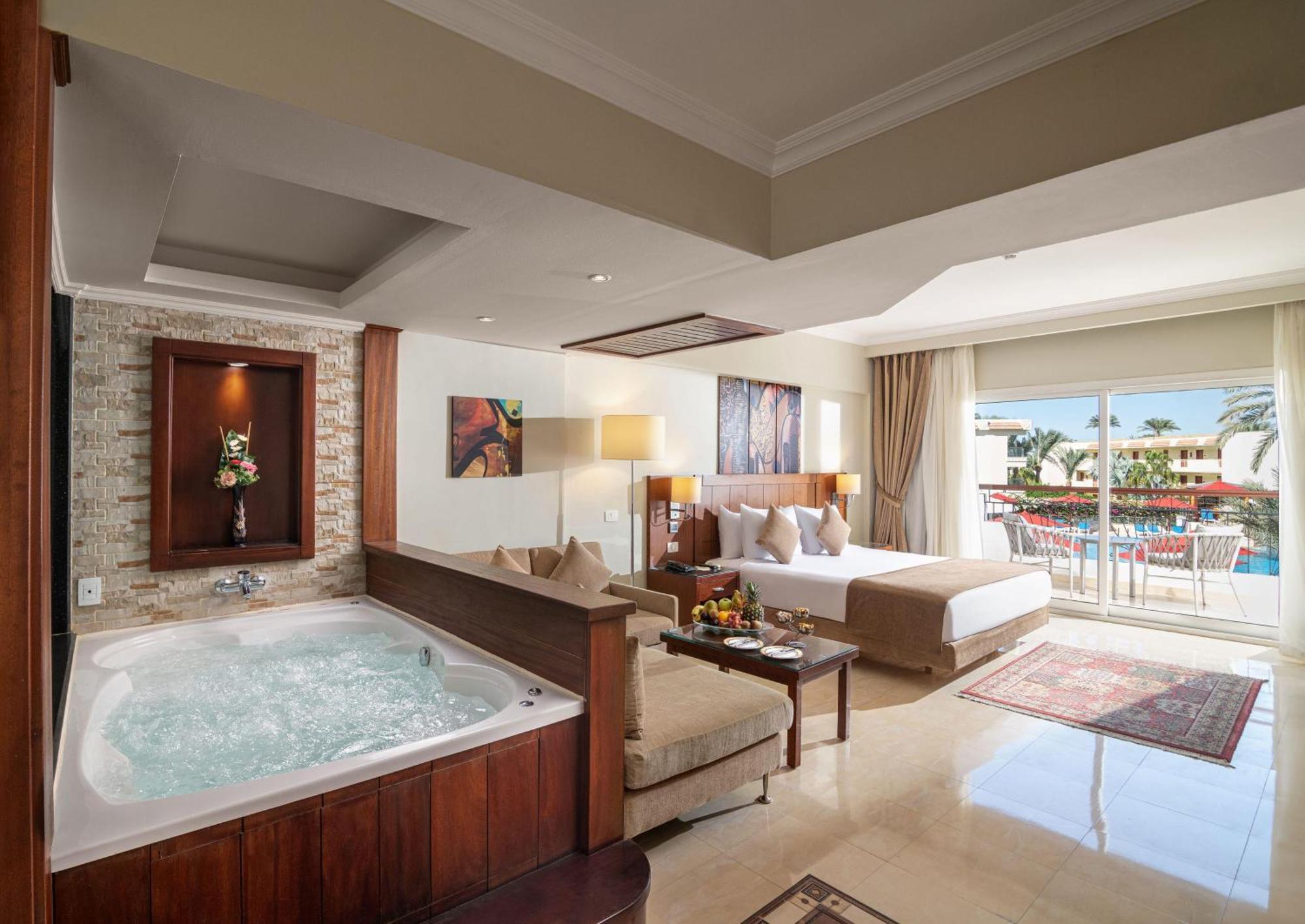 Premium Jacuzzi Suite Adults Only