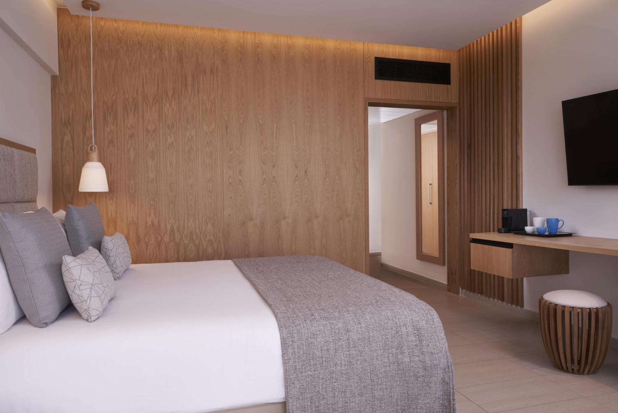Superior Twin or Double Room Sea View