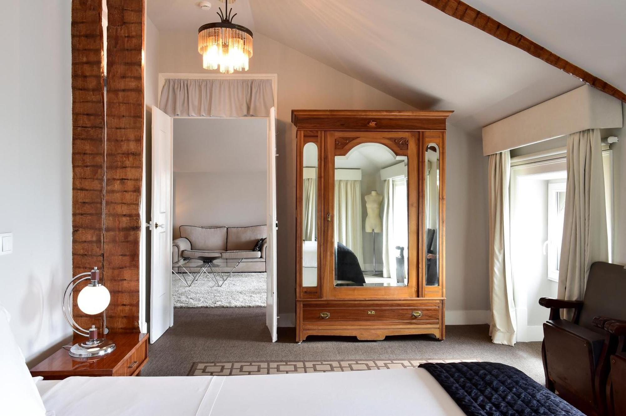 Deluxe Suite River View