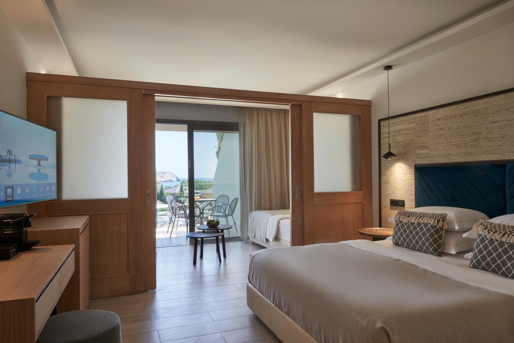 Premium Family Rooms Sliding Door Limited Sea View,1743369199:JPEG