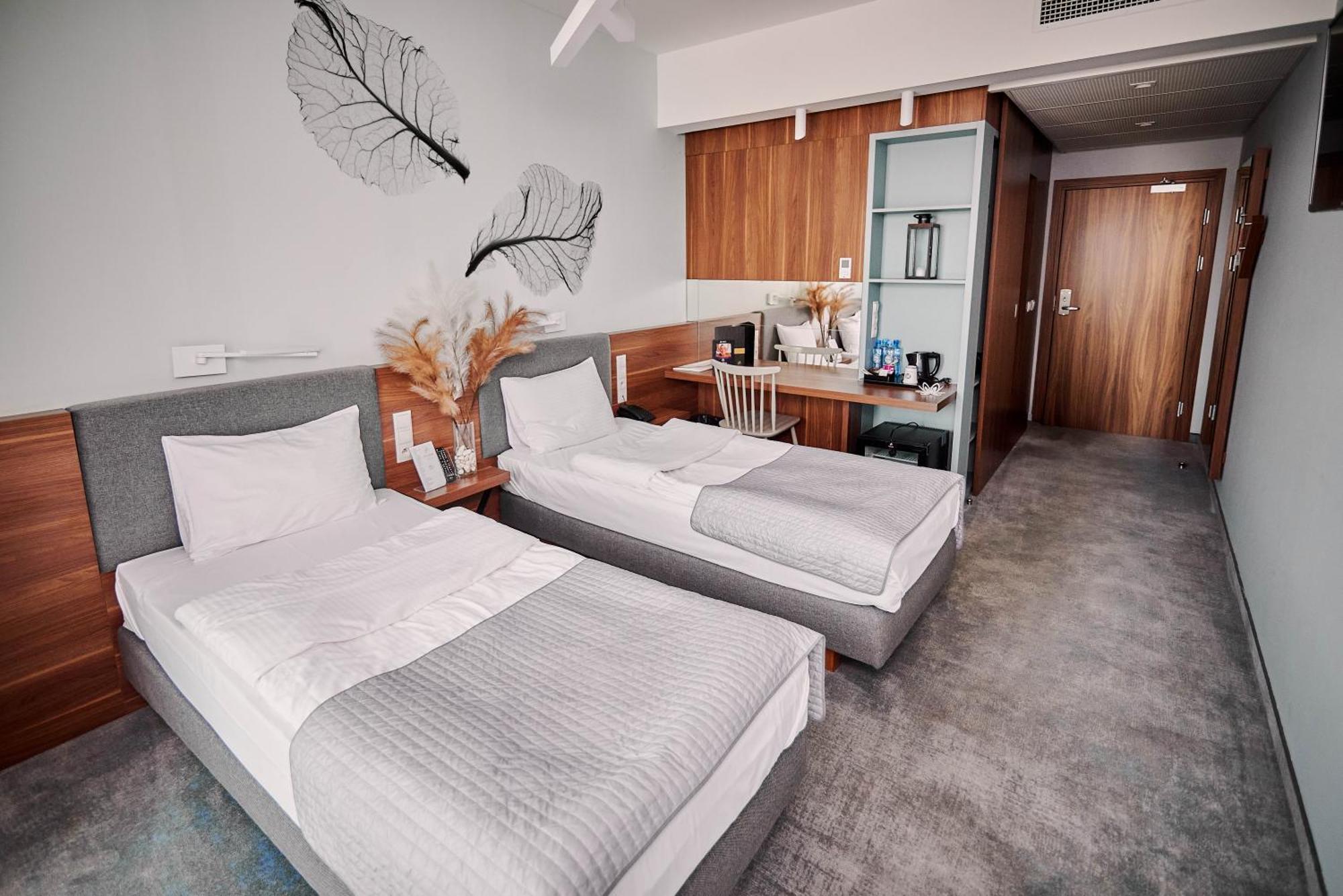 Single Room,1542233941:JPEG