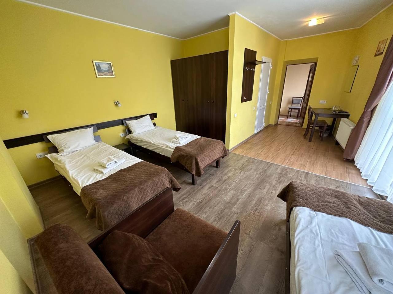 Comfort Triple Room