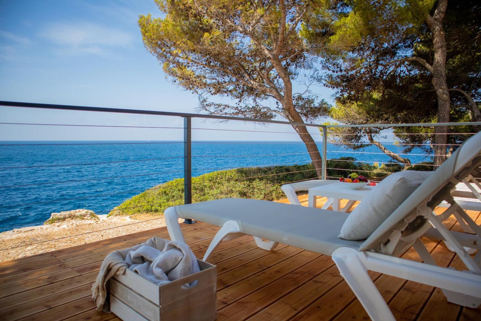 Deluxe Camping Villa First Row To The Sea