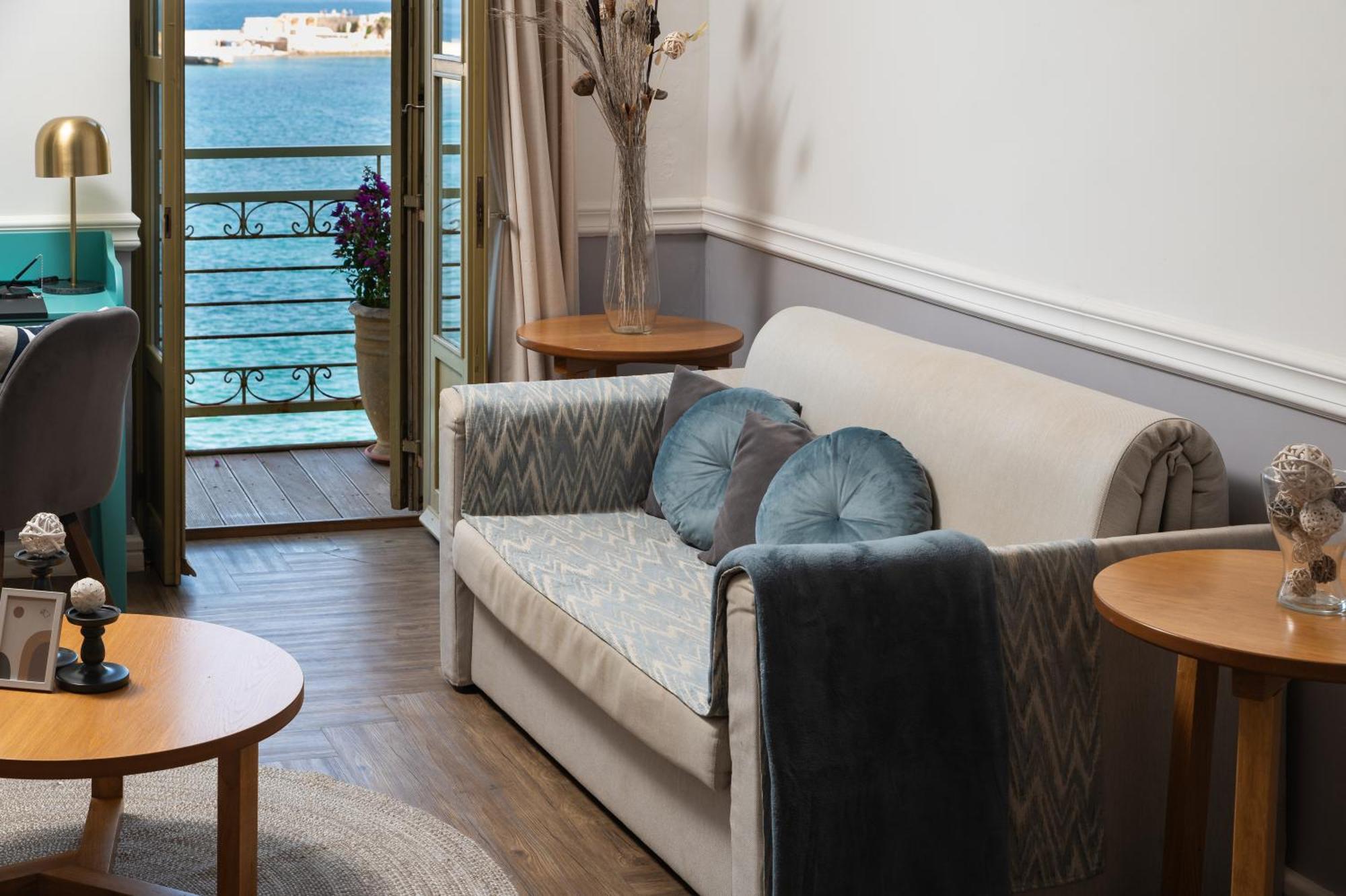 One Bedroom Suite Sea View Hot Tub